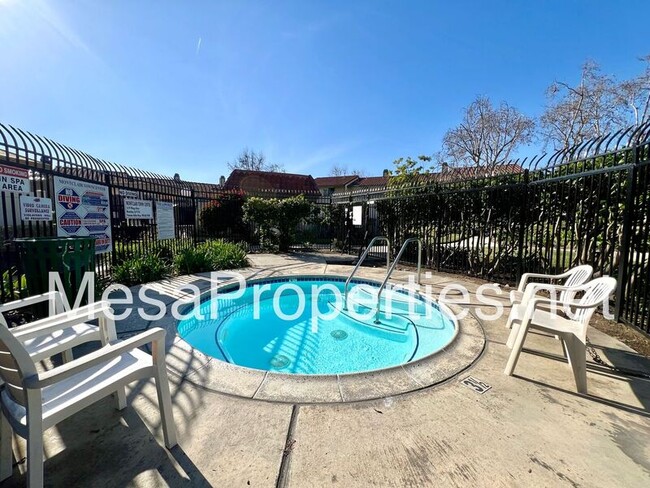 Building Photo - 5193 Steamboat Dr