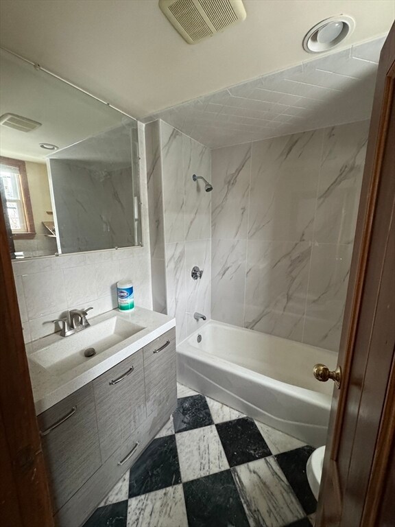 Building Photo - 43 Clark St