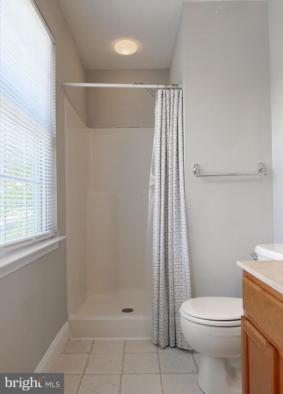 Building Photo - 46231 Sylvan Ct