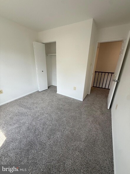 Building Photo - 306 Hillside Terrace