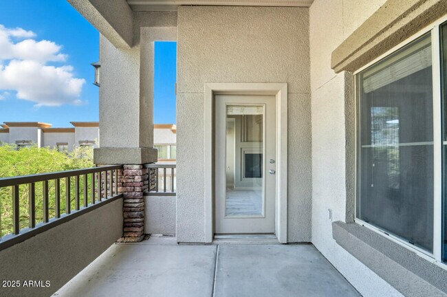 Building Photo - 5450 E Deer Valley Dr