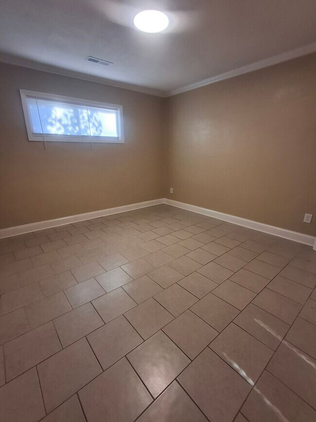 Building Photo - 5291-5293 Usher Drive