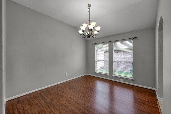 Building Photo - 21331 Timber Pines Dr