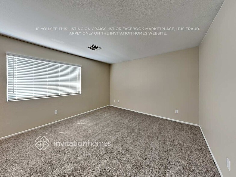 Building Photo - 8315 W Clear Stream Dr