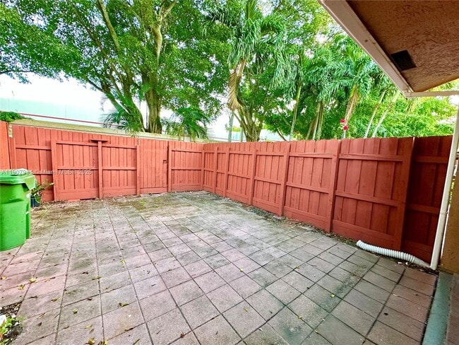 Building Photo - 10554 NW 3rd St