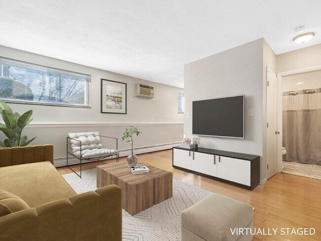 Building Photo - 180 River St