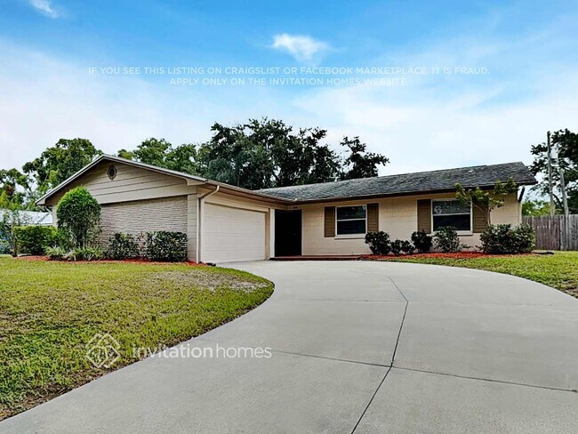 Primary Photo - 384 St Dunstan Way