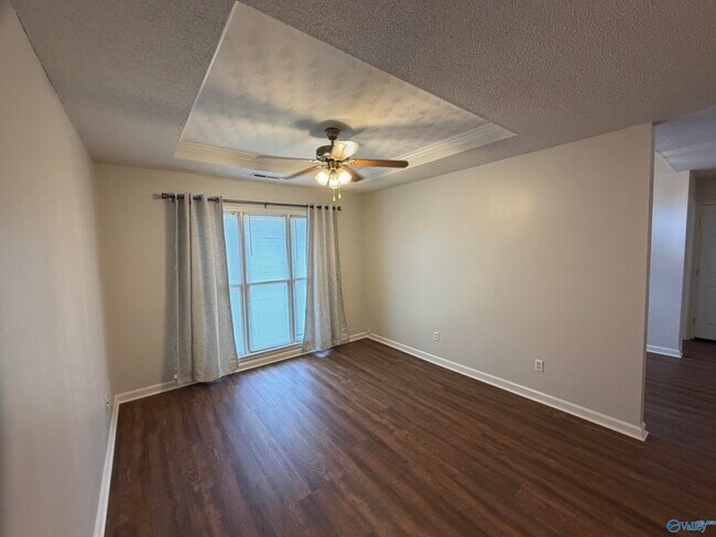 Building Photo - 3029 Battlement Rd SW
