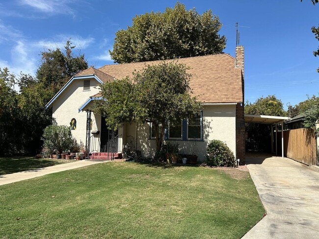 Building Photo - Charming 2-Bedroom Home in Oleander