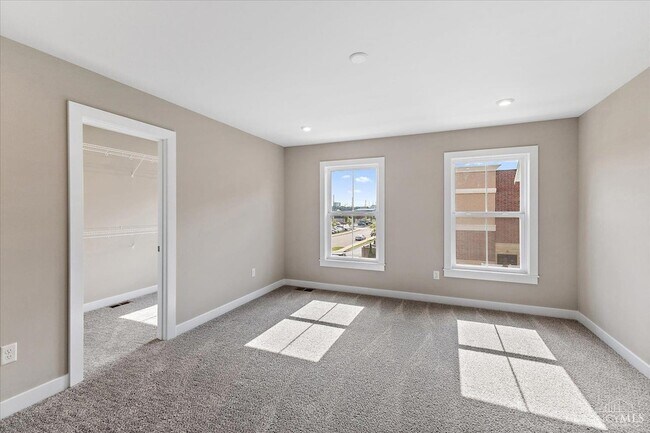 Building Photo - 7254 Otley Dr