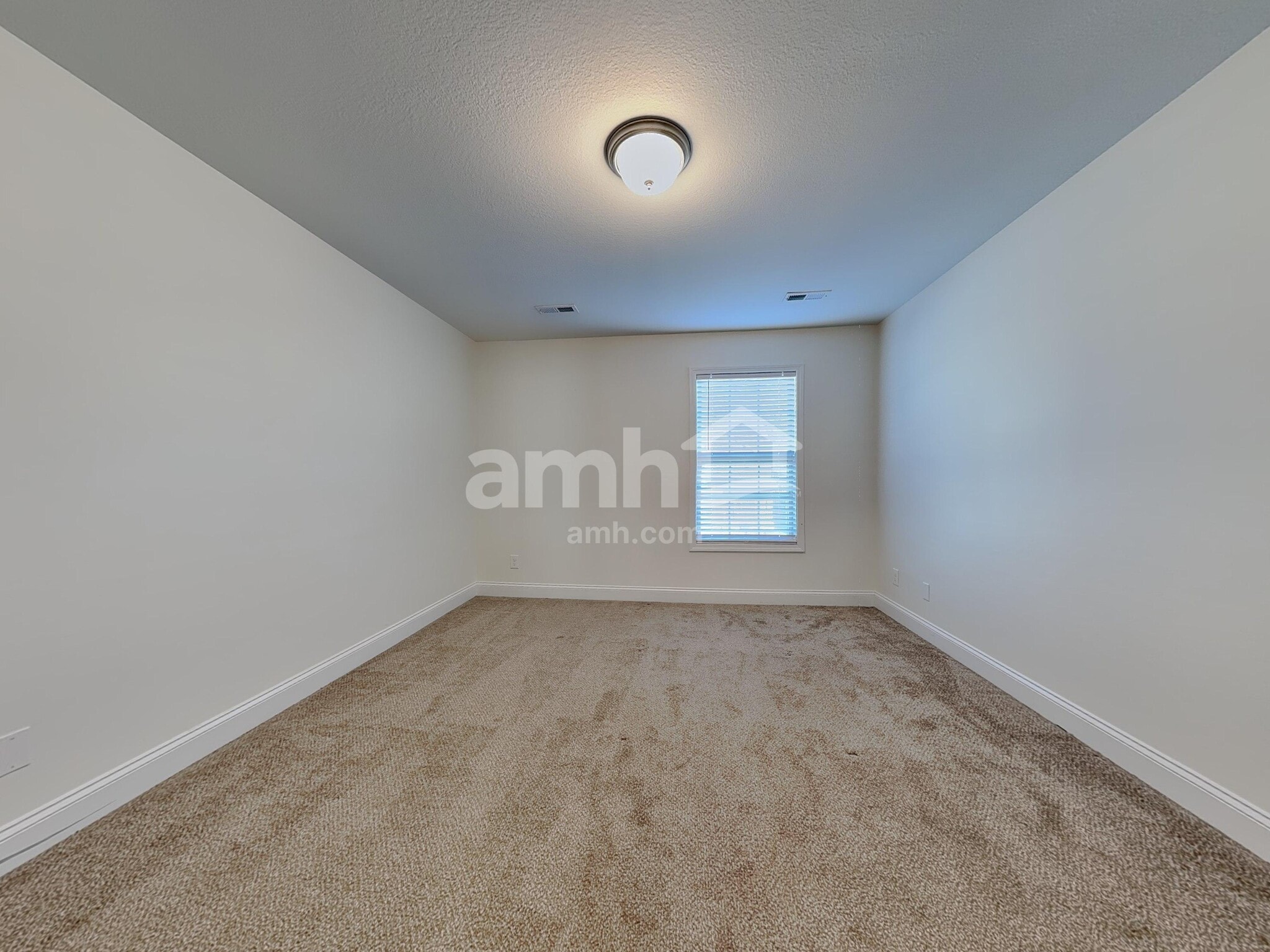 Building Photo - 1617 Silver Spur Ln