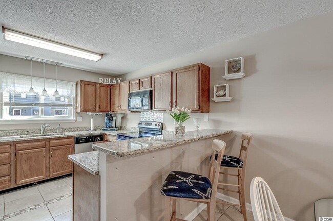Building Photo - 775 Plantation Dr