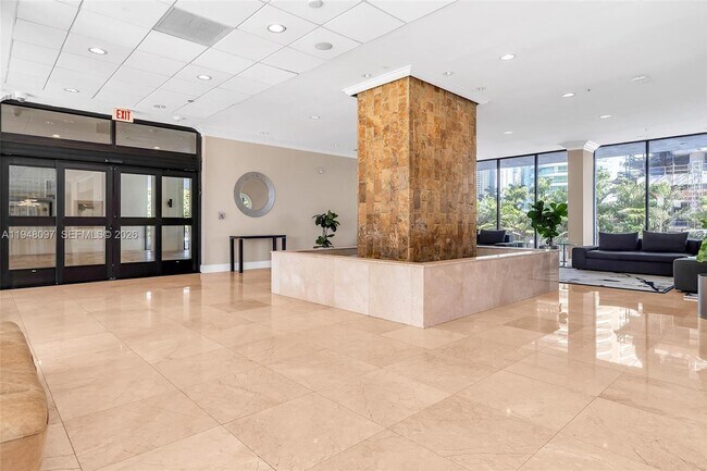 Building Photo - 1865 Brickell Ave