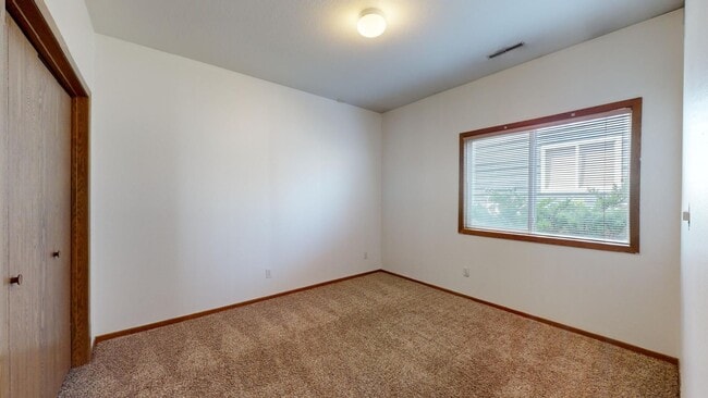 Building Photo - 4525 Steinbeck St
