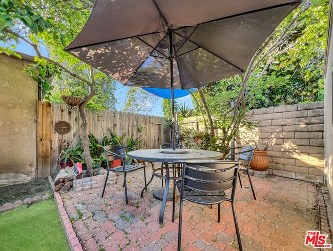 Building Photo - 3962 Tivoli Ave