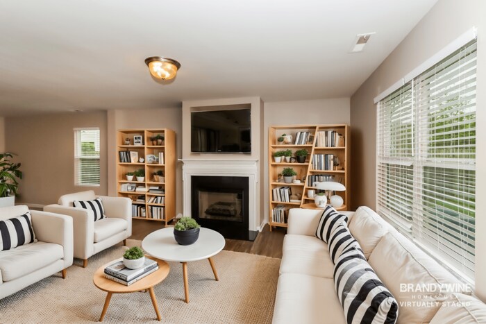 Building Photo - 4650 Esmeralda Drive