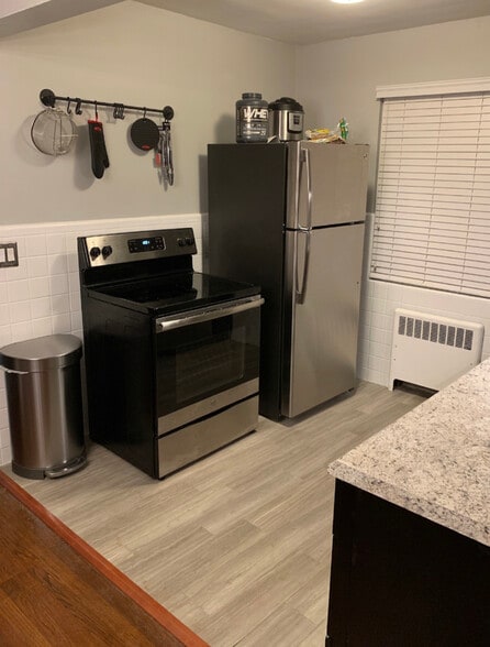 Building Photo - 6151 Dryden Ave