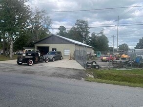 Building Photo - 1008 1st Ave S