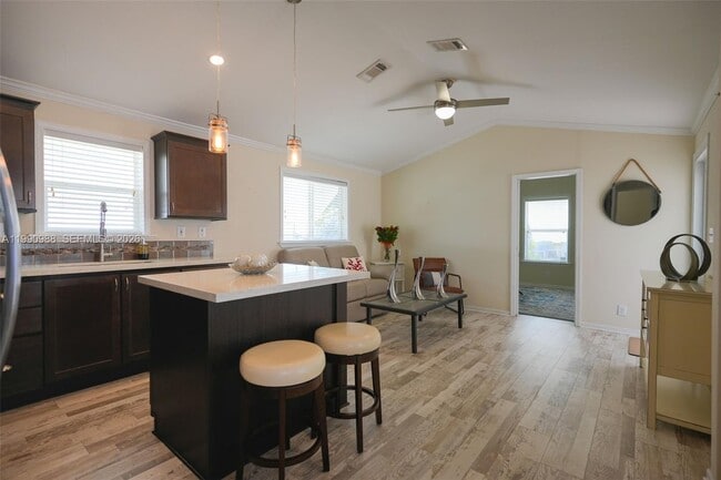 Building Photo - 112 Tweedy Pie Terrace