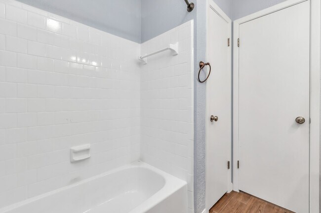 Building Photo - 13406 Splintered Oak Dr