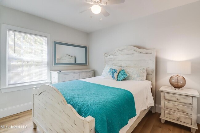 Building Photo - 187 Bilmarsan Dr