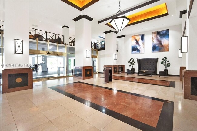 Building Photo - 555 NE 15th St