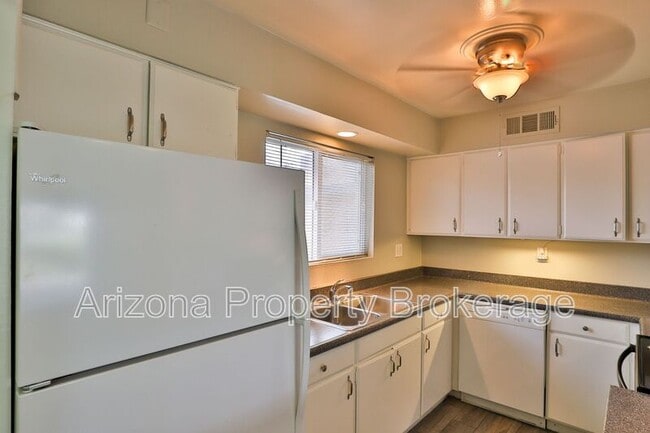 Building Photo - 4358 N 36th St
