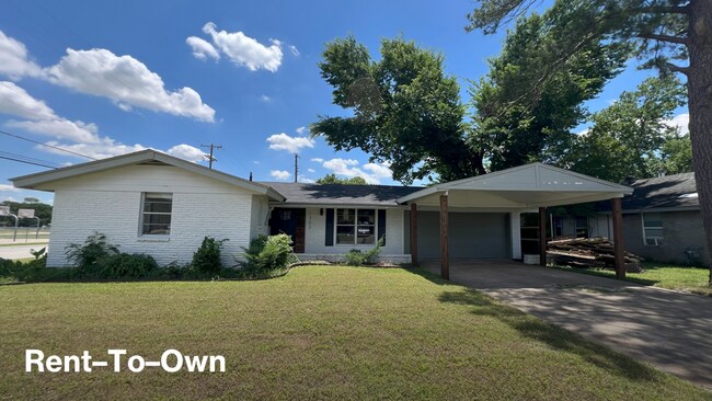 Primary Photo - 1702 Bristol Ct N