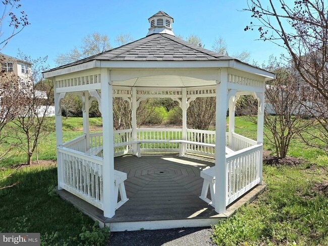 Building Photo - 1113 Red Hawk Way