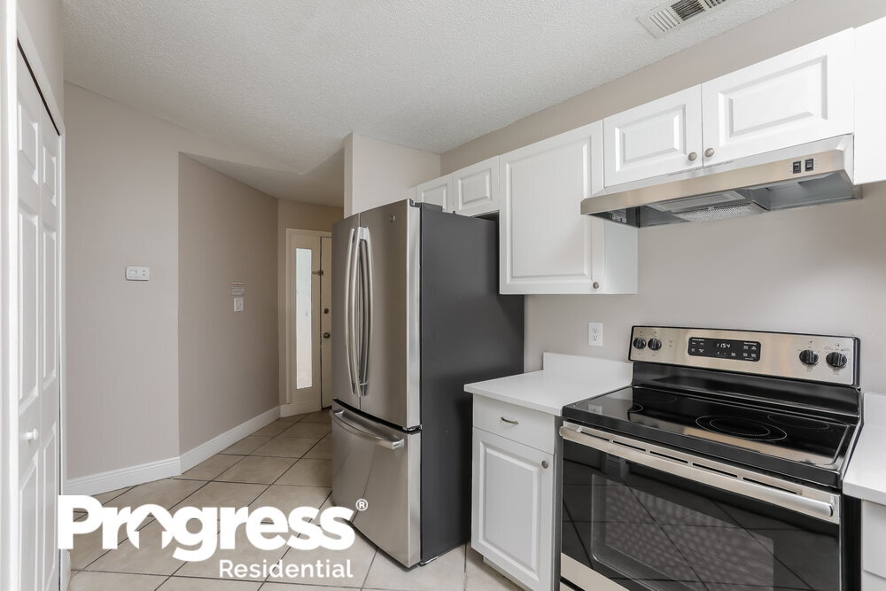 Building Photo - 1614 Bobolink Ln