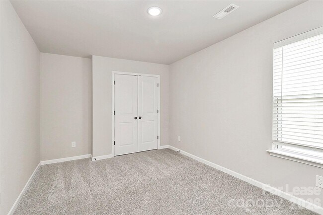 Building Photo - 8208 Stonemere Ln