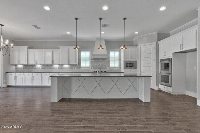 Building Photo - 26093 N 96th Ave