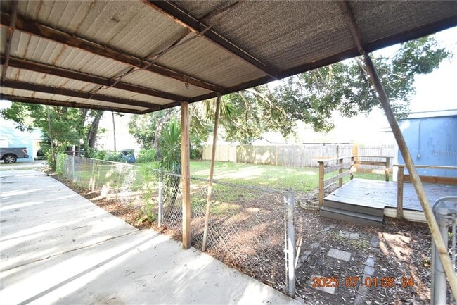 Building Photo - 818 49th Ave N