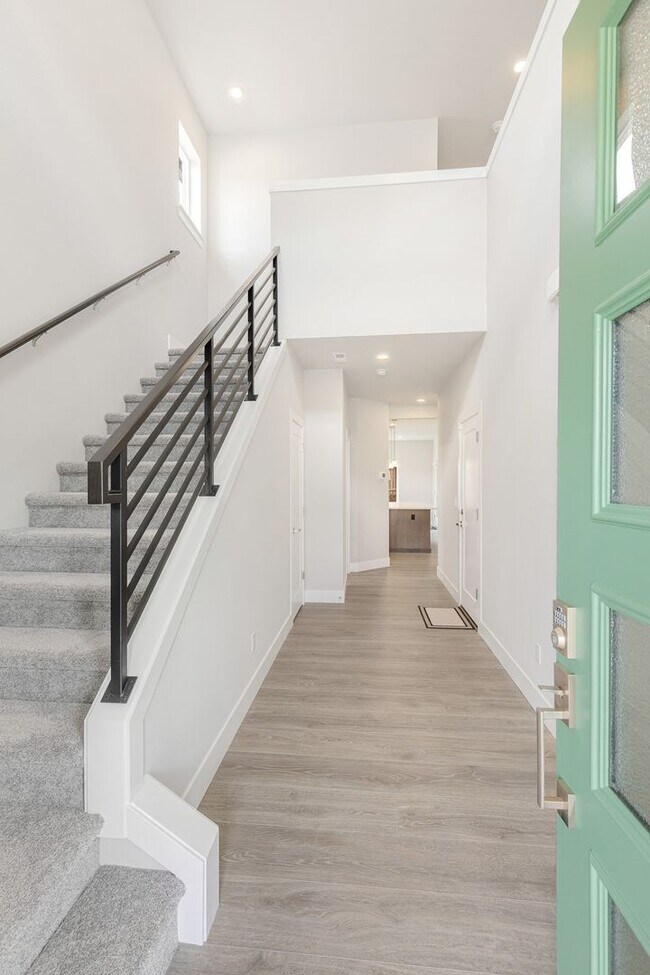 Building Photo - Bothell 3 Bedroom 2.5 Bath - Northshore School Dist