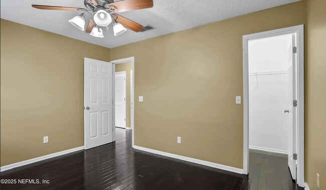 Building Photo - 3691 Cameron Crossing Dr