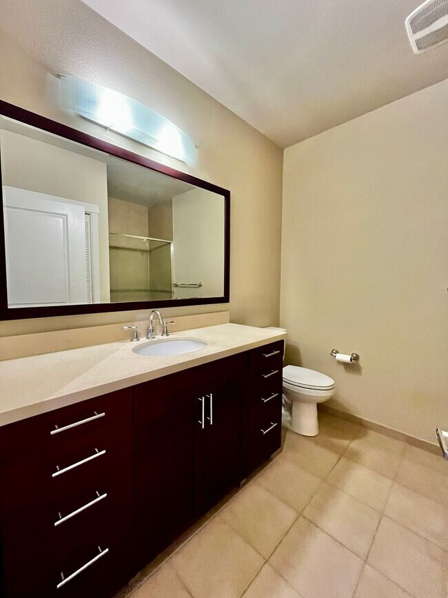 Building Photo - Harbor Square Condo in the Heart of Winslow