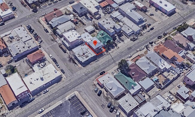 Building Photo - 1526 Yandell Dr