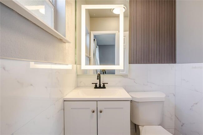 Building Photo - 8725 N 52nd St