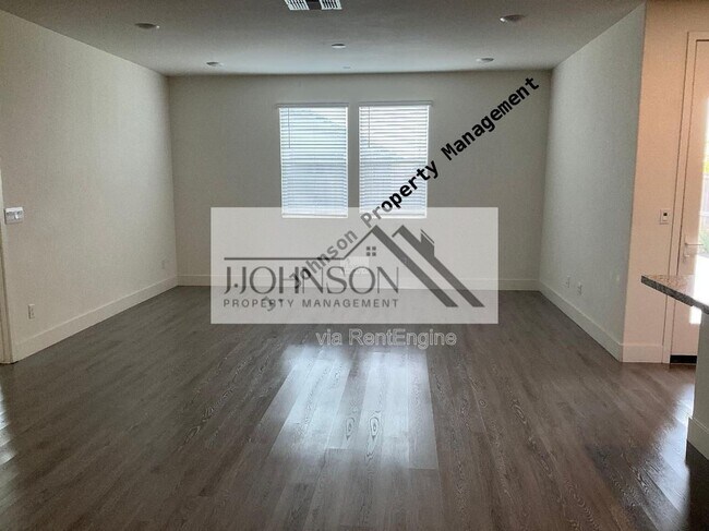 Building Photo - 994 Osprey Dr