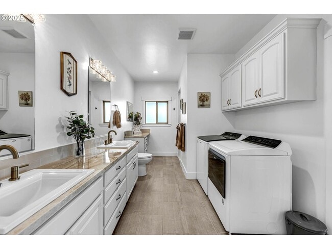 Building Photo - LUXURY FURNISHED ADU FOR RENT – 915 Sq. Ft. Private Retreat, Utilities included!