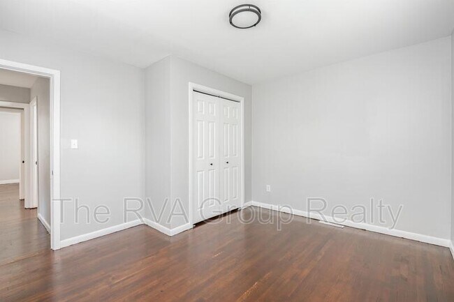 Building Photo - 1407 N 32nd St