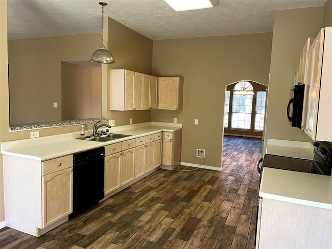 Building Photo - 6414 Founding Dr