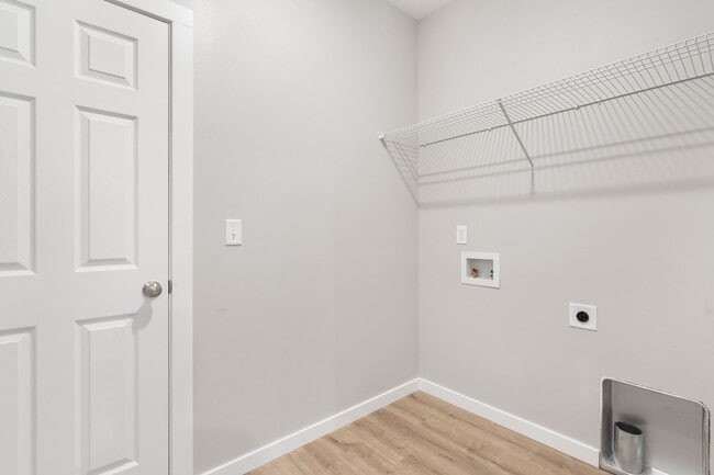 Building Photo - Now Leasing! Brand New 3 Bed, 2 Bath Home ...