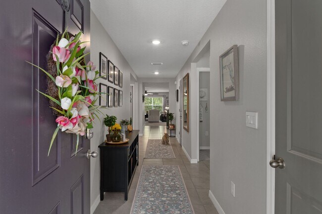 Building Photo - 5230 Diantha Way