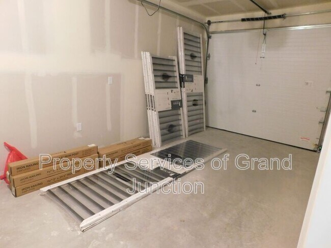 Building Photo - 2352 Chaco Cyn Lp