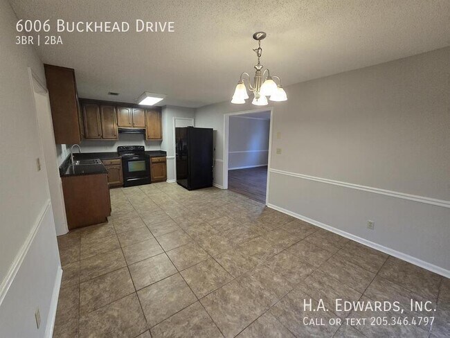 Building Photo - 6006 Buckhead Dr