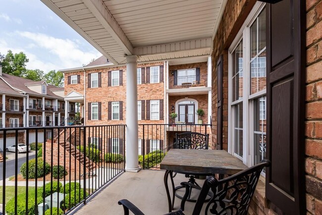 Building Photo - 2537 Oglethorpe Cir NE