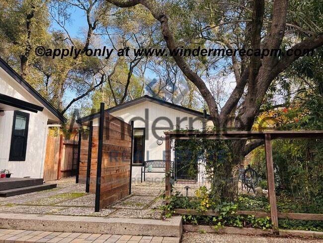 Building Photo - Peaceful Granite Bay Retreat on a Wooded Quarter-Acre Lot!