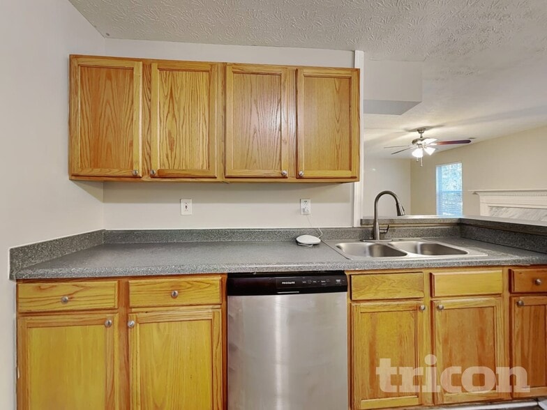 Building Photo - 335 Orleans Blvd