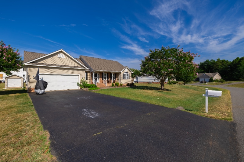 Building Photo - 240 Roper Dr